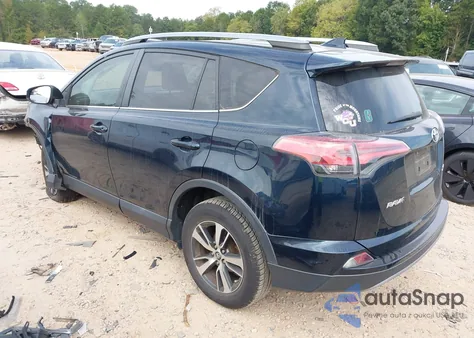 2017 Toyota Rav4 Xle z USA, uszkodzony, nr VIN 2T3WFREV1HW376117